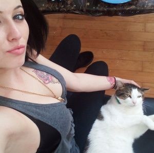 Meet your Posher, Alexia